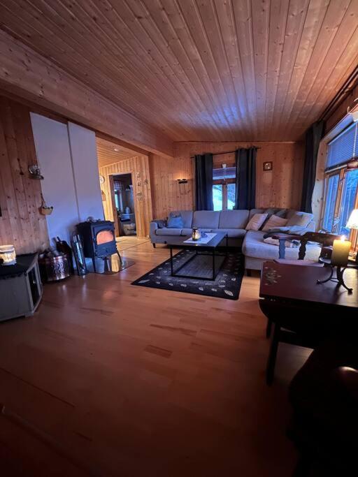 Cozy And Spacious Cabin Svensby Exterior photo