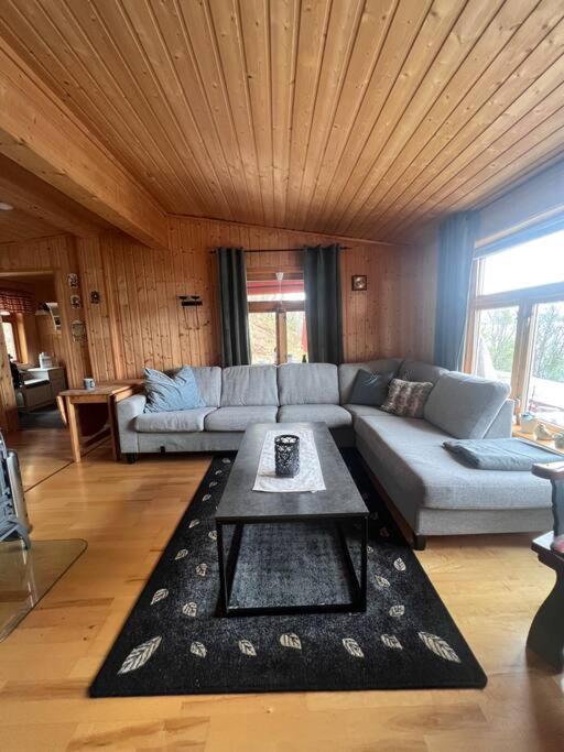 Cozy And Spacious Cabin Svensby Exterior photo