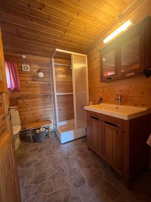 Cozy And Spacious Cabin Svensby Exterior photo